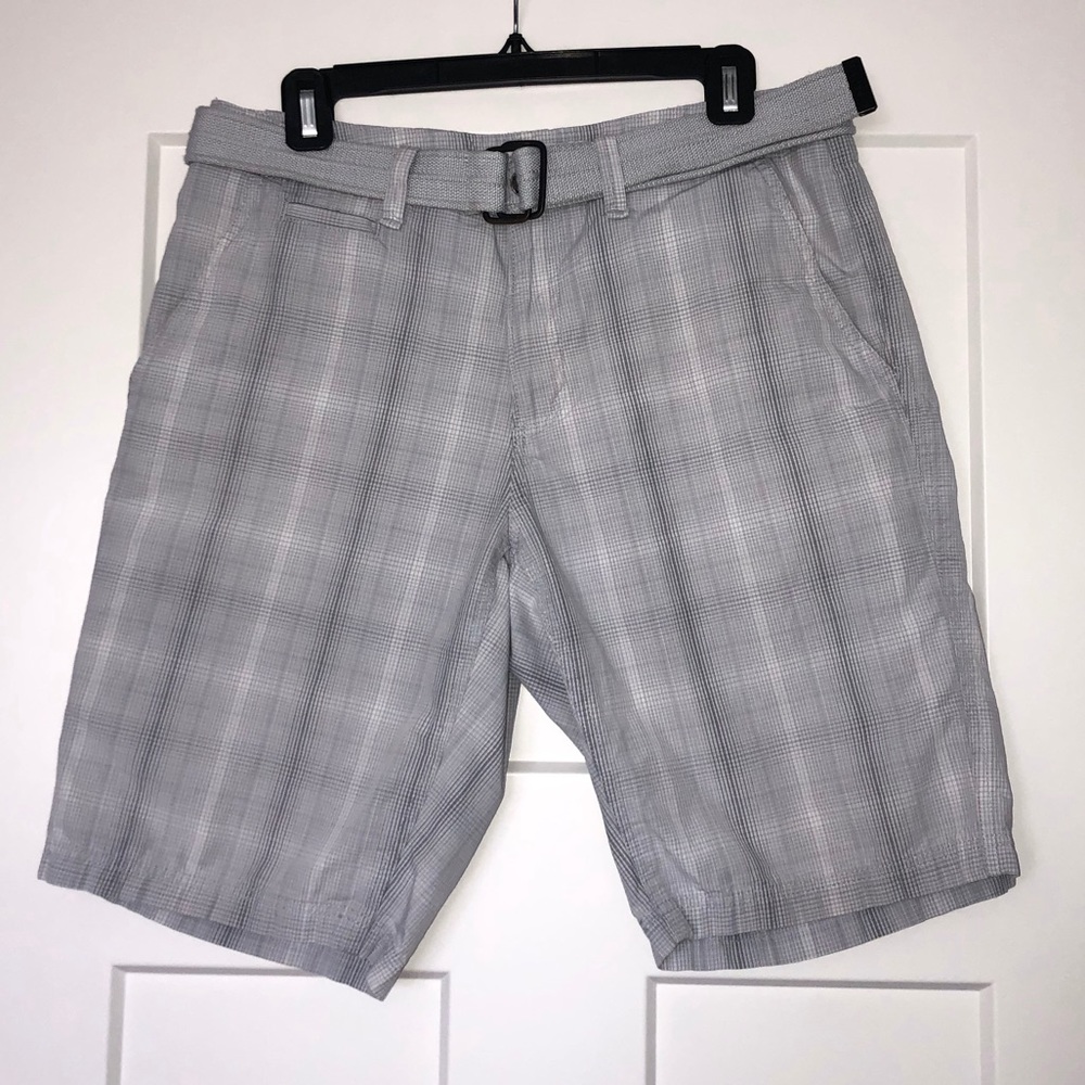 Calvin Klein men’s gray plaid shorts